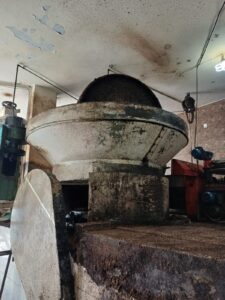 Olive oil crushing stone wheel